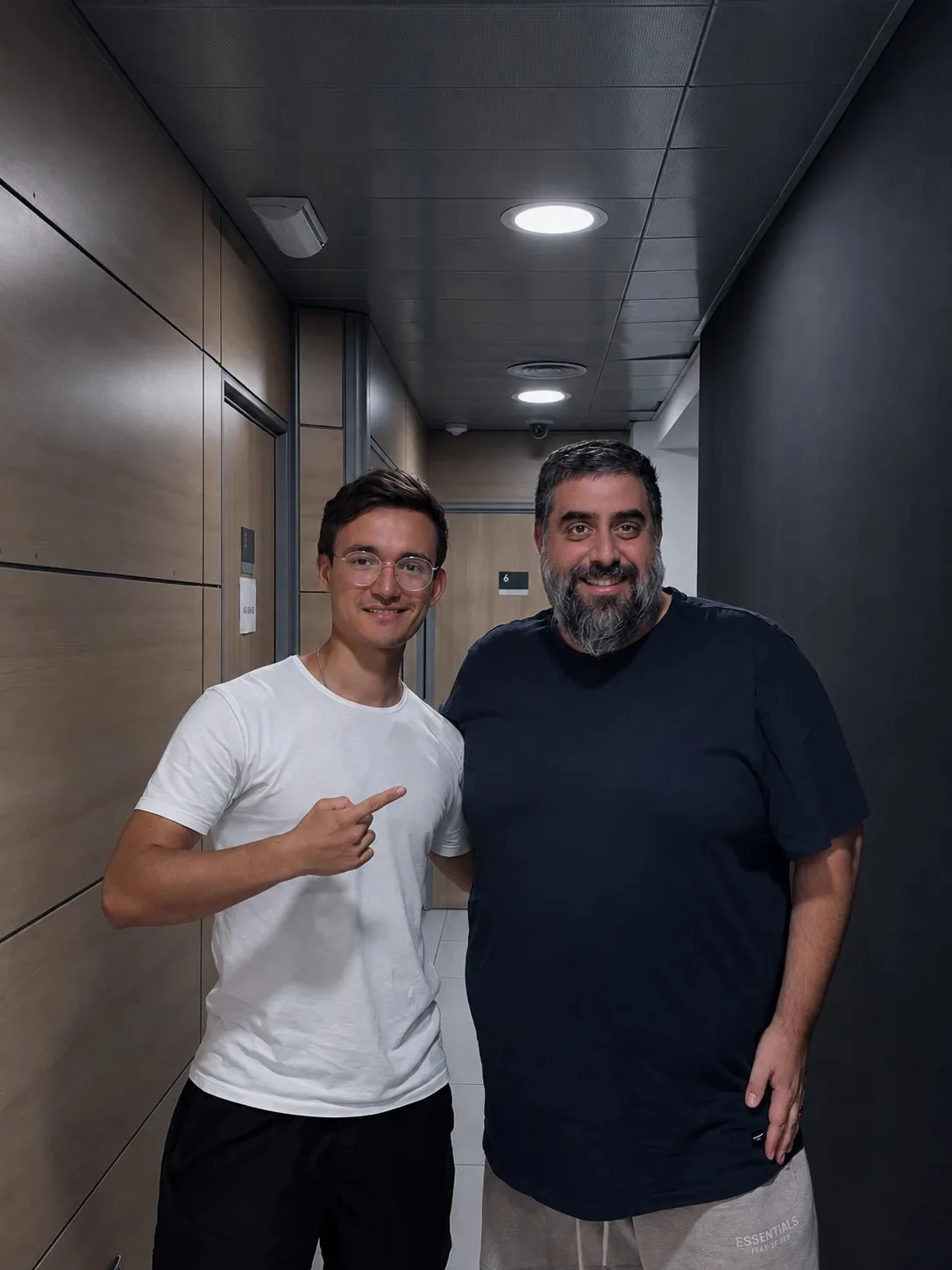 Lukas Willach mit Nawid von Next Level